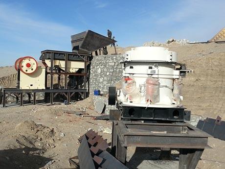 時產(chǎn)250噸的鐵礦石破碎機有哪些規(guī)格型號，價格多少