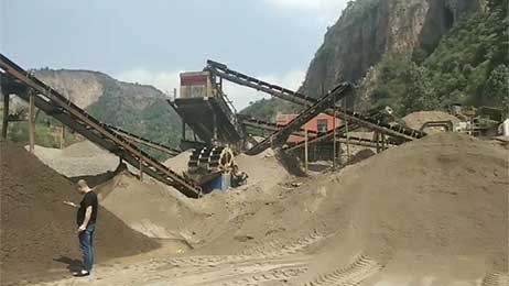 250T/H鶴壁大型石料廠移動破碎機現(xiàn)場視頻_帶洗沙