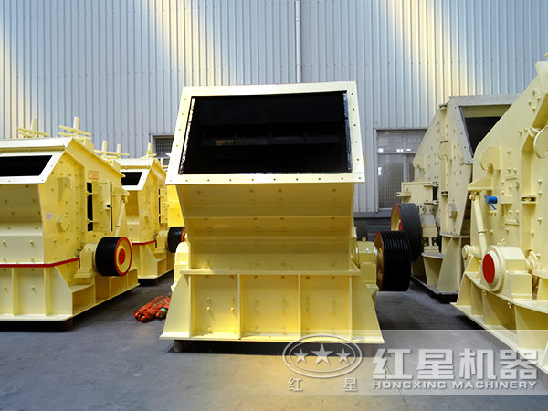 石頭粉碎機(jī)之反擊式破碎機(jī)