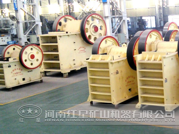 碎屑巖破碎機生產(chǎn)車間