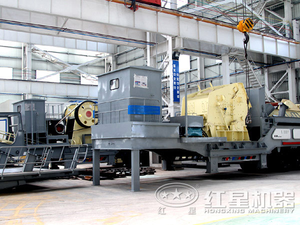 移動式碎石粉碎機(jī)