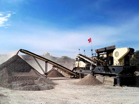 小型移動(dòng)顎式破碎機(jī)哪家價(jià)格低，質(zhì)量好？