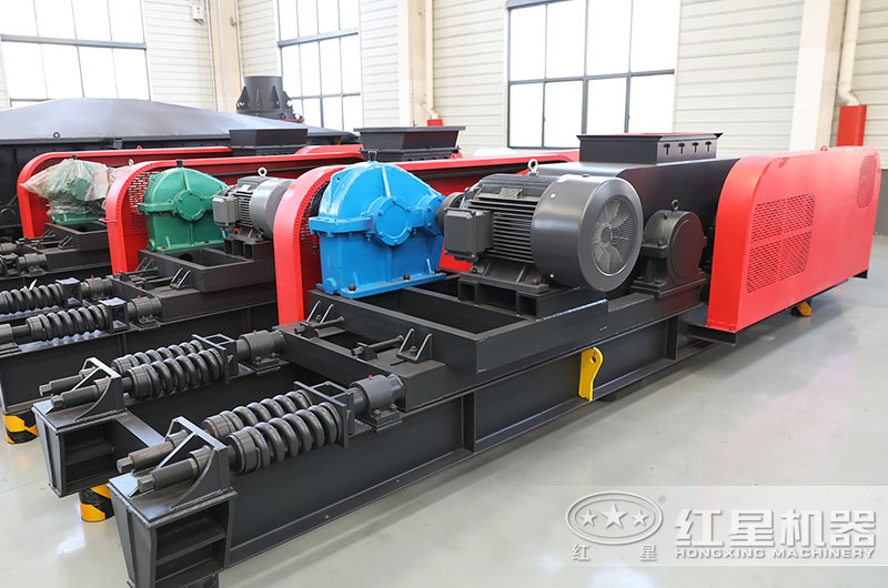 對輥式破碎機(jī)圖片