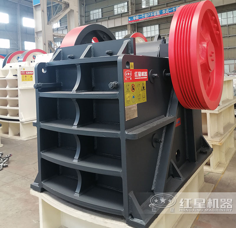 大型顎式破碎機(jī)