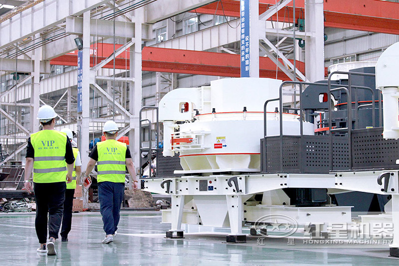 客戶來廠實(shí)地考察小型制砂設(shè)備