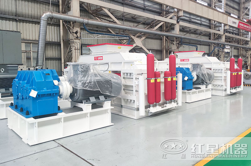 液壓對輥破碎機(jī)設(shè)備圖片