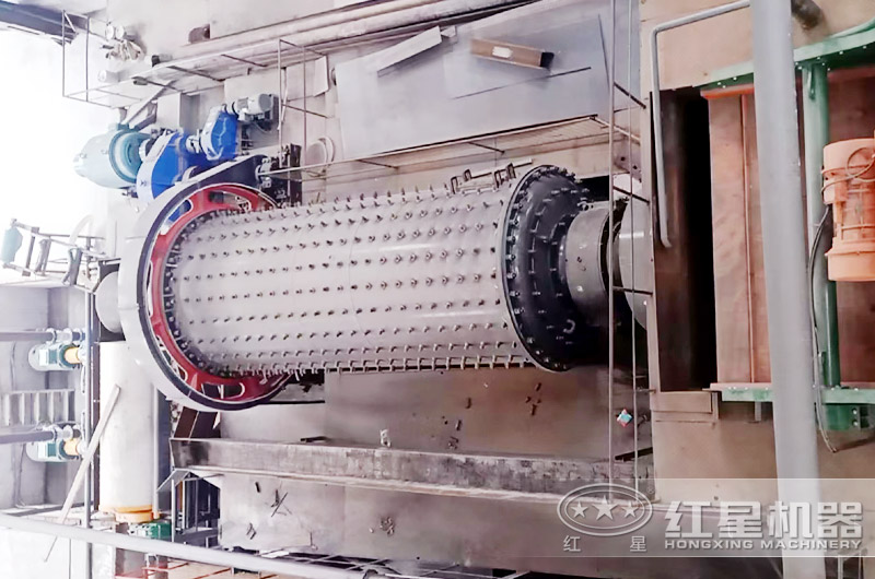 球磨機(jī)現(xiàn)場