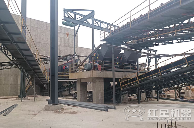 鄂破+2臺(tái)1010反擊破，用于石料破碎