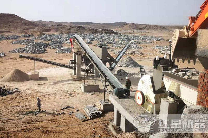 重錘破碎機(jī)工作現(xiàn)場圖片