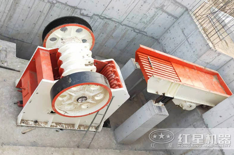 中型石子破碎機(jī) 中型石子破碎機(jī)