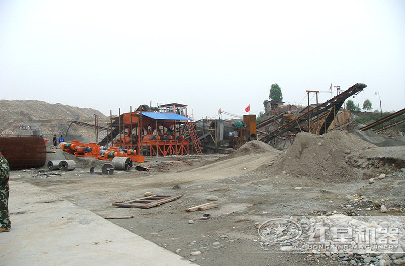 多臺對輥制砂機(jī)組合生產(chǎn)線，總費(fèi)用80萬