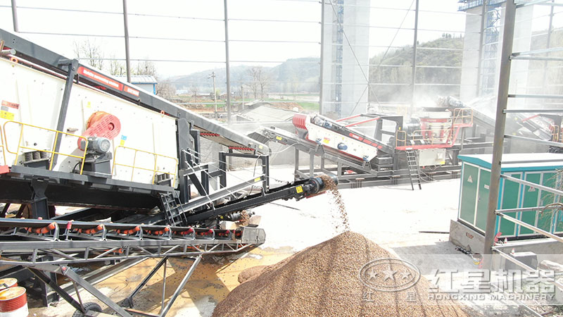 移動(dòng)花崗巖破碎生產(chǎn)線