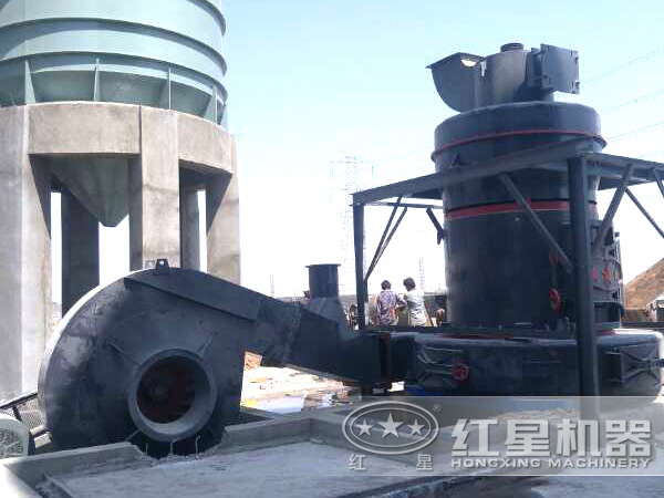 超細(xì)粉碎機(jī)現(xiàn)場圖