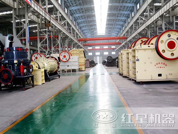 破碎機(jī)廠家的車間