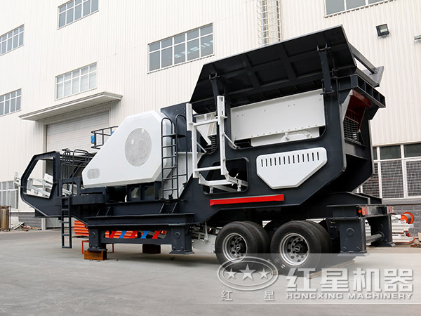 移動(dòng)式破碎機(jī)廠(chǎng)區(qū)實(shí)拍