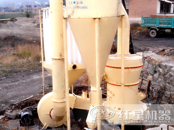 雷蒙磨粉機(jī)現(xiàn)場實拍