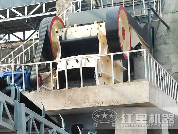 石料生產(chǎn)線現(xiàn)場(chǎng)實(shí)拍