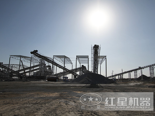 紅星膠帶輸送機(jī)現(xiàn)場(chǎng)