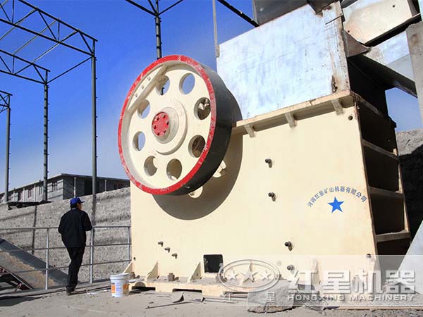 操作簡便、易維修的46鄂破現(xiàn)場