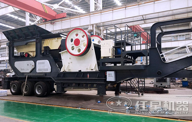顎破移動式破碎機(jī)