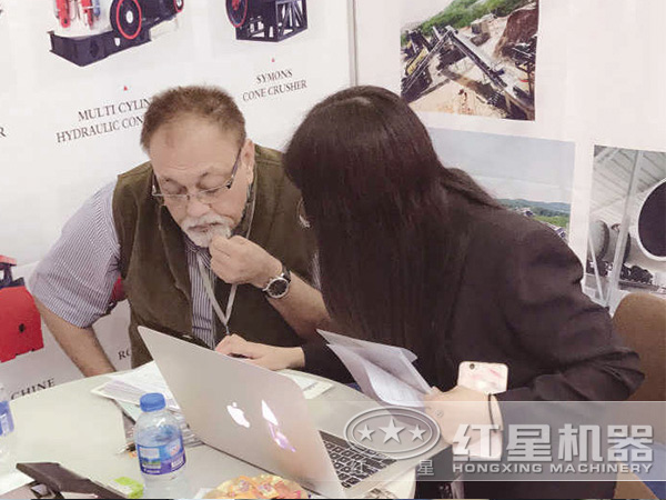 客戶與銷(xiāo)售人員