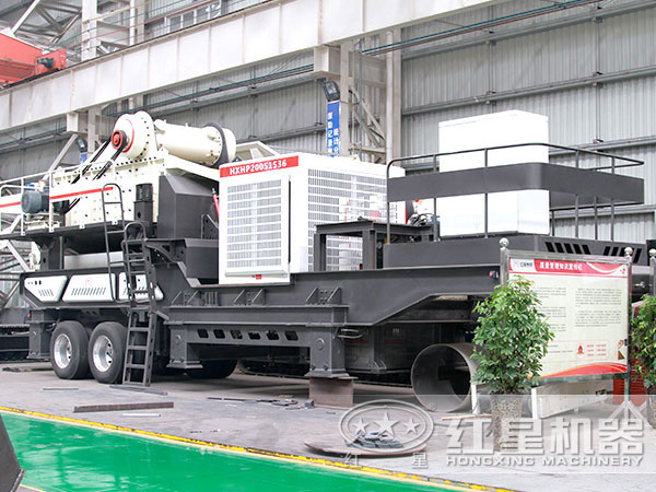 移動(dòng)式破碎站車間高清圖