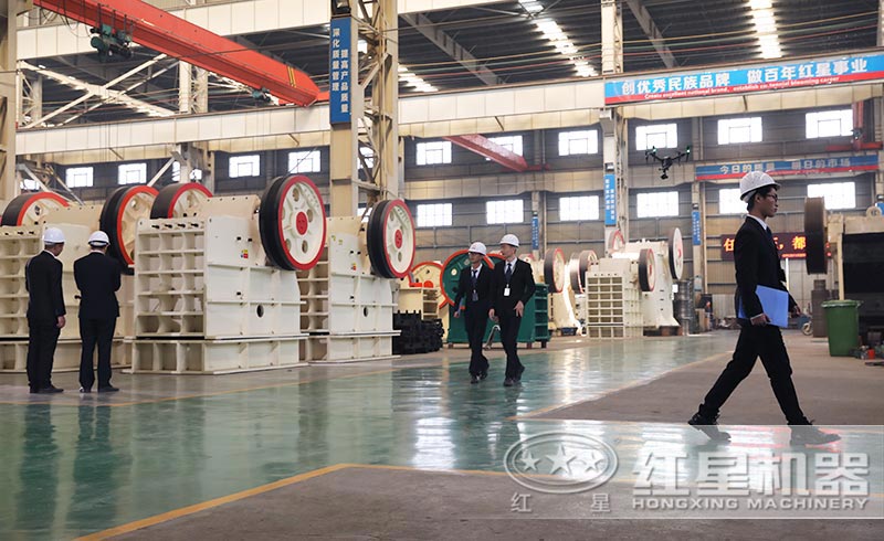 青石破碎機(jī)車間