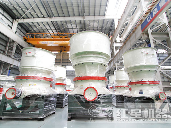 單缸圓錐破碎機(jī)車(chē)間實(shí)拍