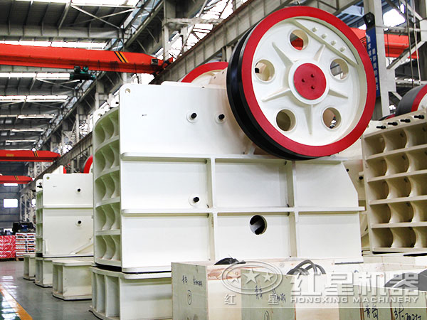 日產(chǎn)一萬噸破碎機(jī)