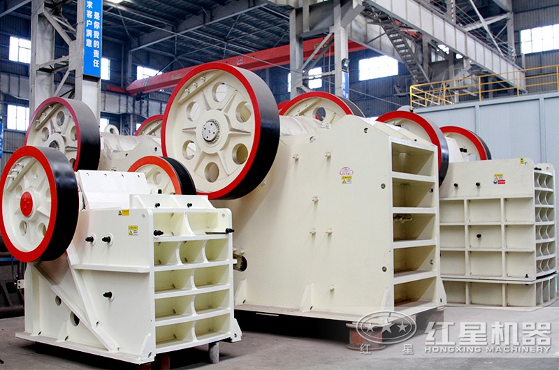 顎式破碎機車間實拍