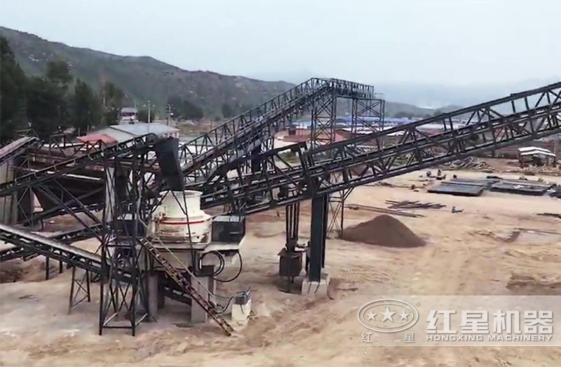 沖擊式制砂、整形機(jī)工作現(xiàn)場(chǎng)