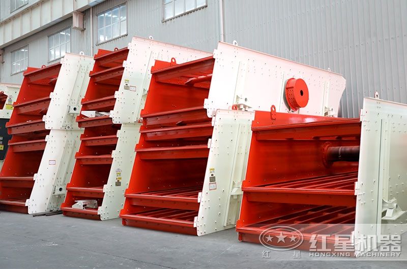 振動(dòng)篩車(chē)間實(shí)拍