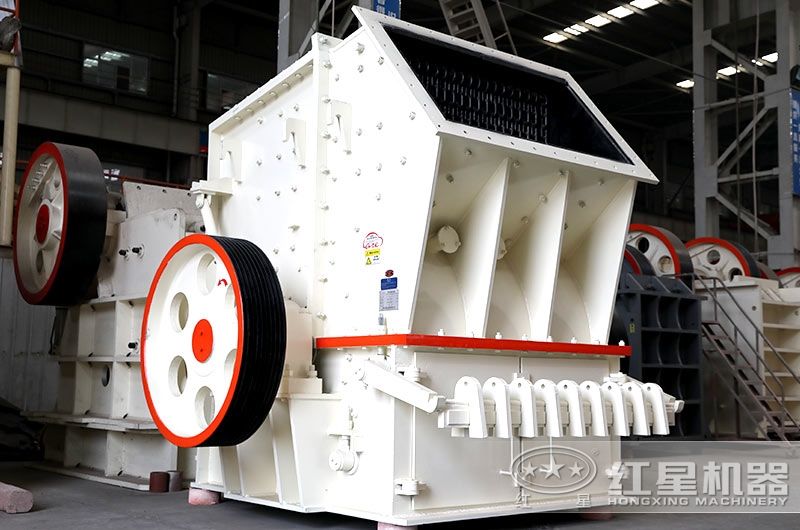 單段破碎機(jī)車(chē)間實(shí)拍