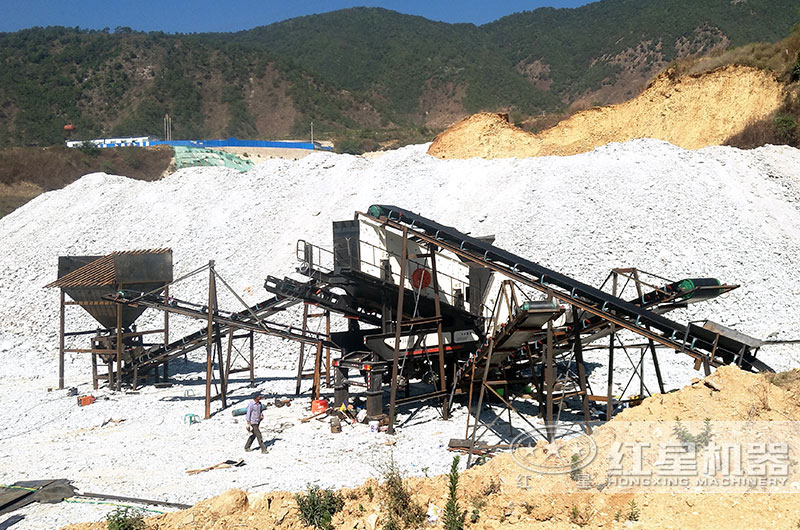 移動(dòng)式制砂生產(chǎn)現(xiàn)場(chǎng)實(shí)拍