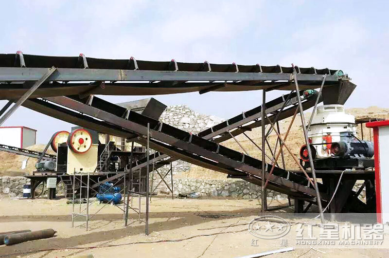 大理石碎石機(jī)破碎現(xiàn)場(chǎng)