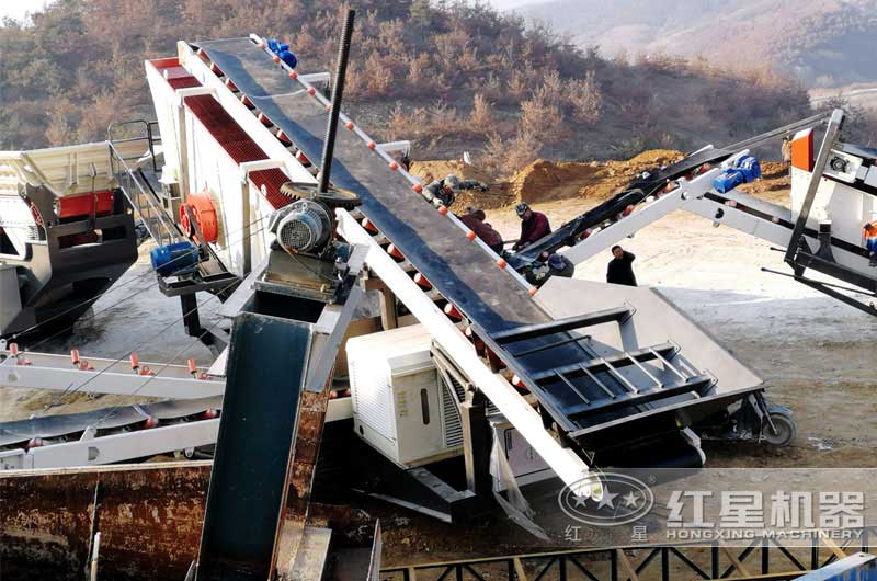 履帶式移動(dòng)振動(dòng)篩