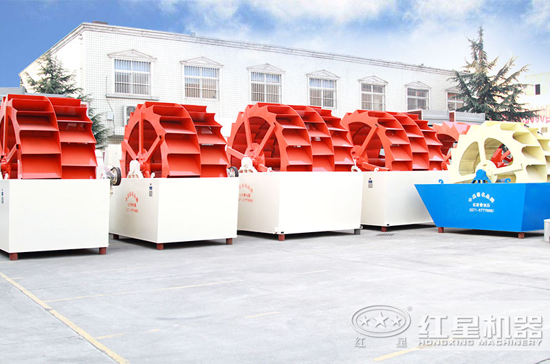 客戶訂購的雙排洗沙機(jī)和三排洗沙機(jī)