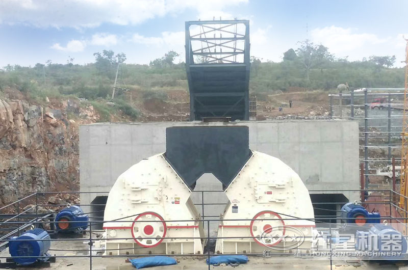 重錘破碎機現(xiàn)場