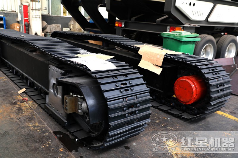 履帶移動(dòng)破部件