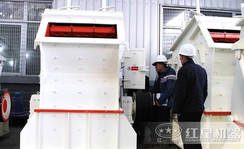 客戶通過(guò)觀察門考察反擊破內(nèi)部結(jié)構(gòu)