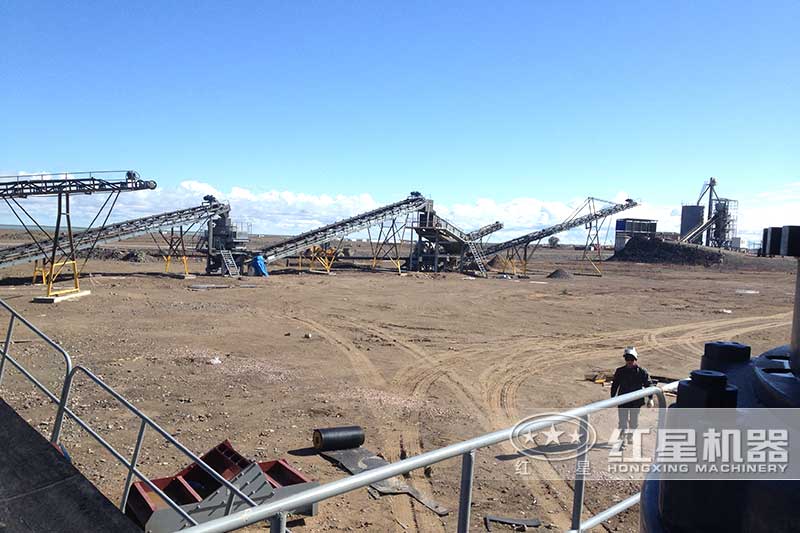 甘肅時產(chǎn)200噸礦渣碎石制沙現(xiàn)場二