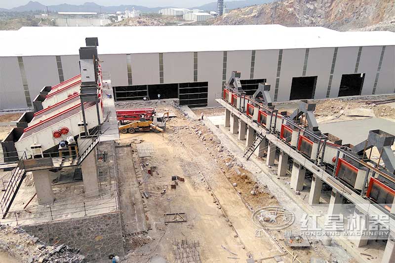 輝縣時產(chǎn)1500噸大型石料廠現(xiàn)場三