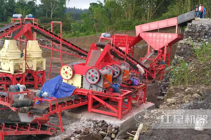 4臺小顎破機(jī)現(xiàn)場