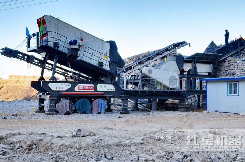 移動重錘式破碎機加工現(xiàn)場