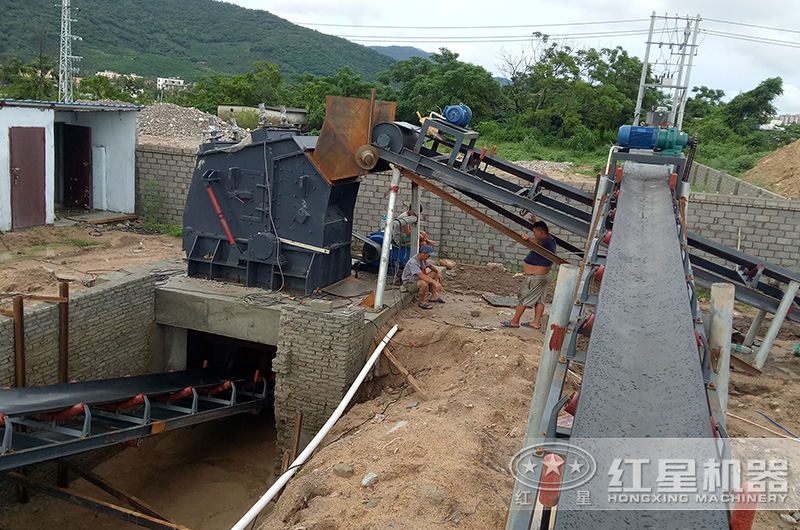 PF系列強(qiáng)力反擊式破碎機(jī)應(yīng)用現(xiàn)場(chǎng)