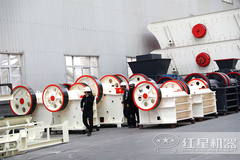 客戶(hù)來(lái)廠(chǎng)考察環(huán)保型河卵石顎破