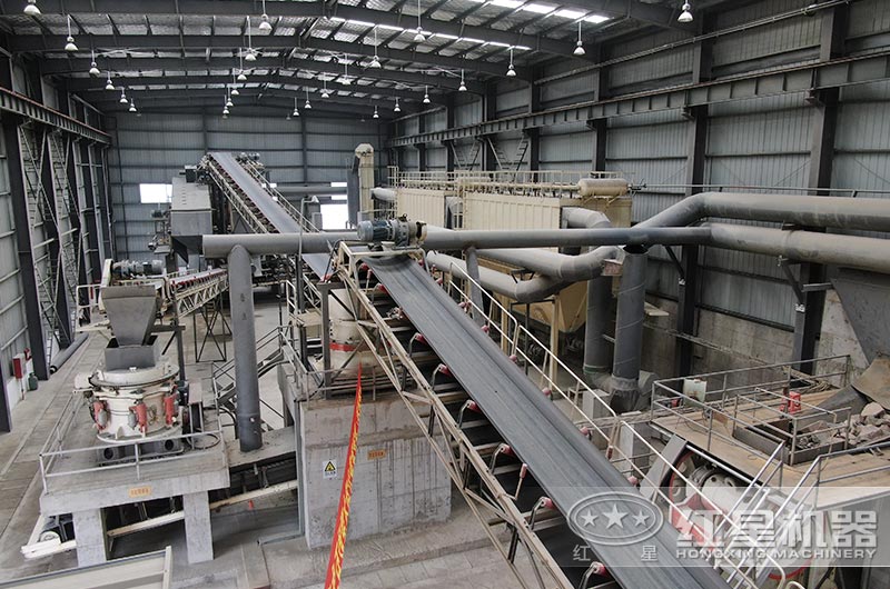 碎石機(jī)生產(chǎn)線現(xiàn)場(chǎng)全套設(shè)備