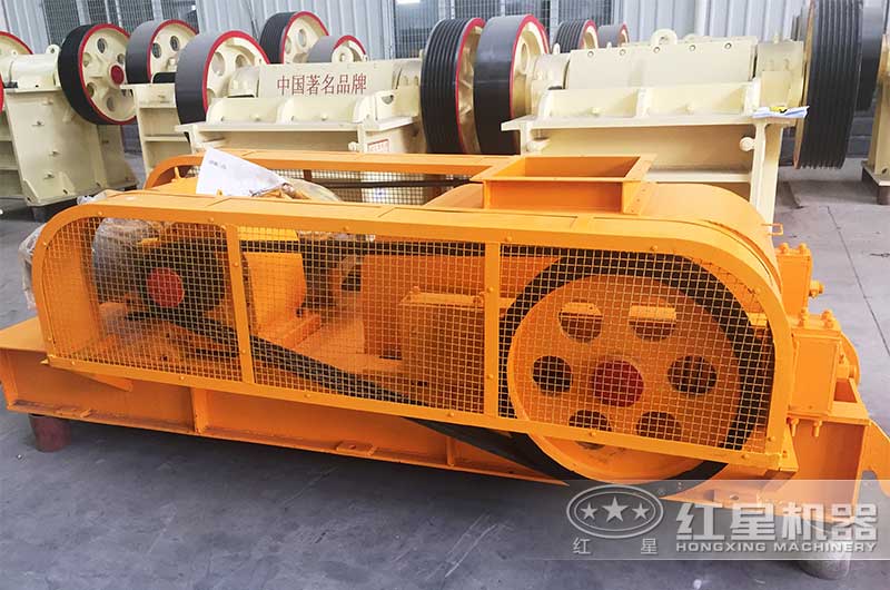 小型對(duì)輥機(jī)