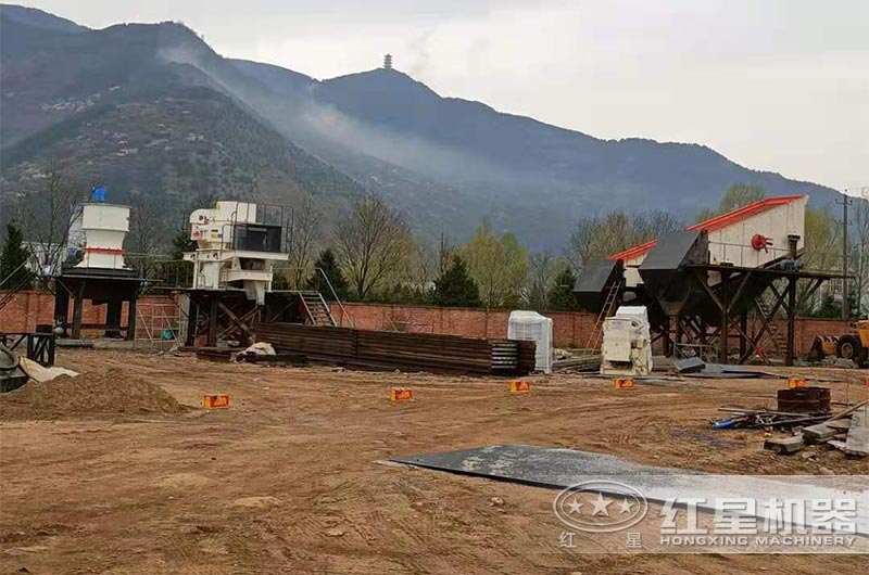 石頭變沙子生產(chǎn)線(xiàn)設(shè)備怎么配更好，專(zhuān)業(yè)設(shè)計(jì)團(tuán)隊(duì)為您支招