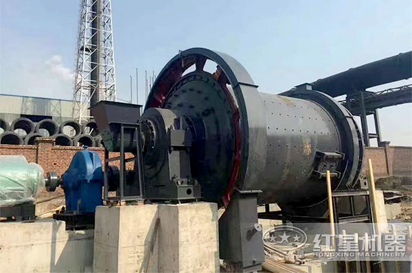 爐渣球磨機現(xiàn)場2